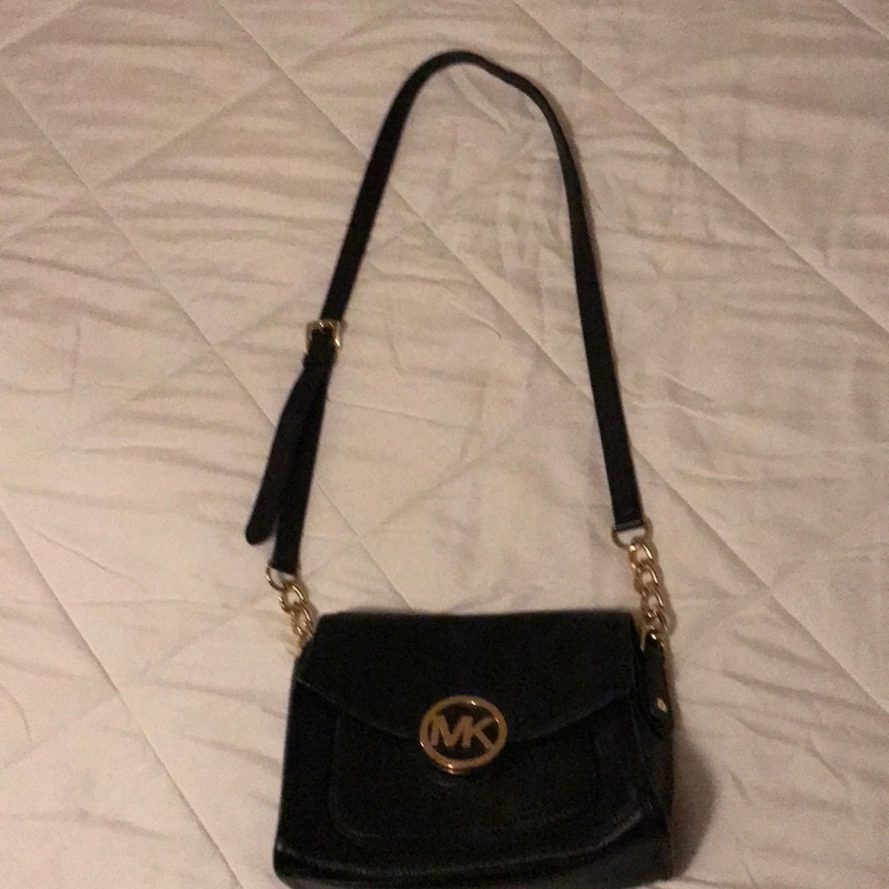Michael Kors black cross body bag like NEW! - Picture 2 of 3